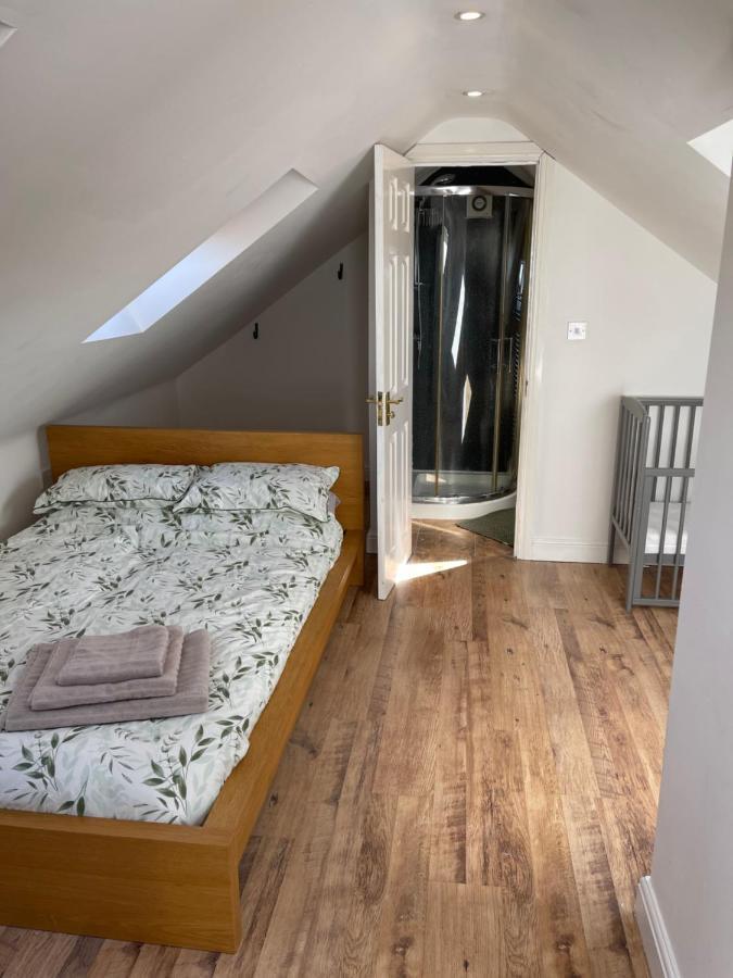 Large, Quiet, Sleeps 16, 4 Bathrooms, Parking, Лестер Экстерьер фото